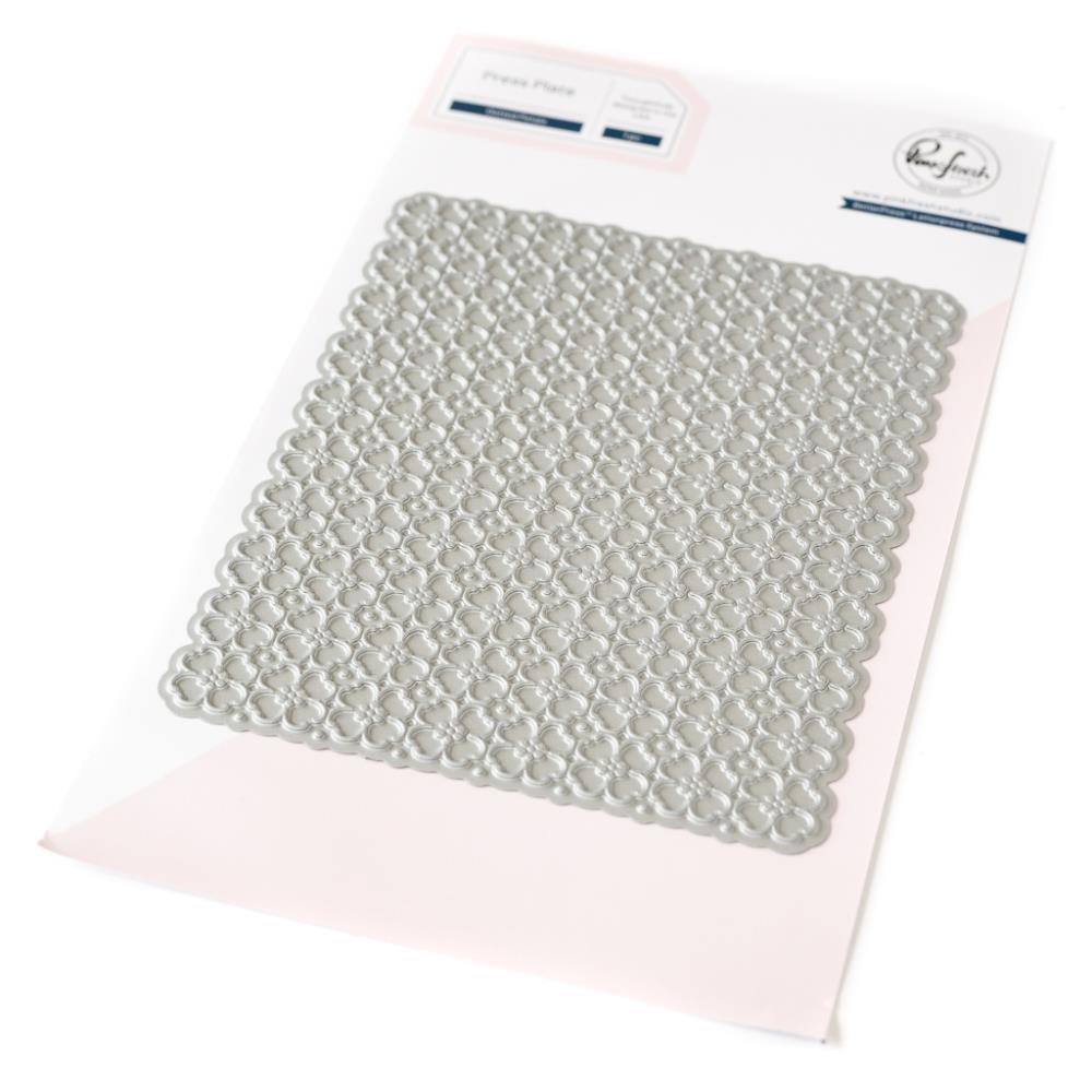 Pinkfresh Studio Press Plate - Dotted Petals