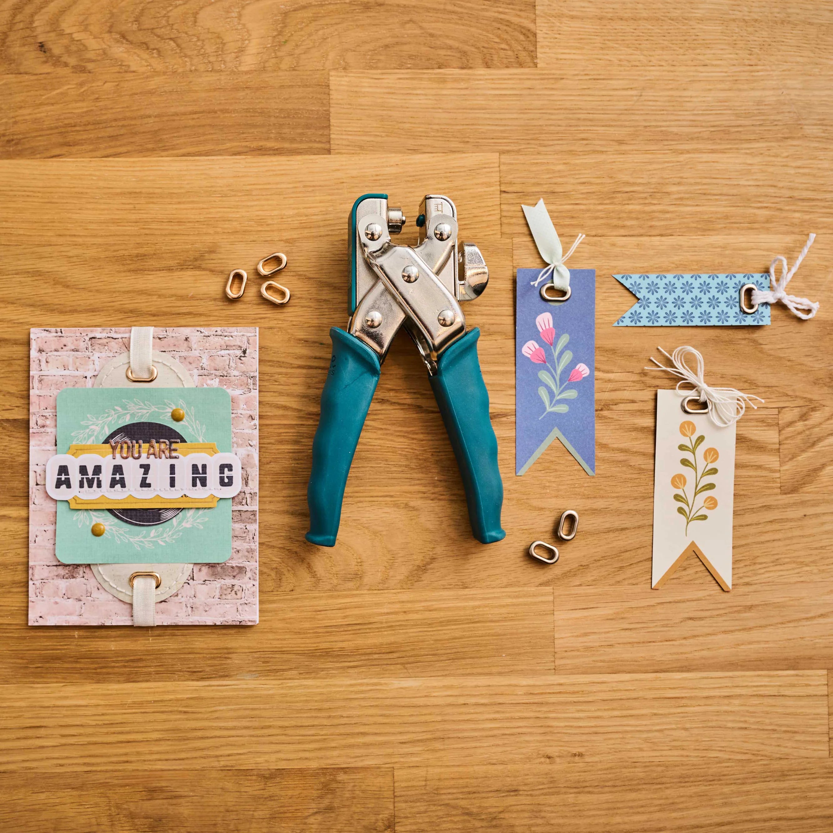 We R Memory Keepers We R Oval Crop-A-Dile Art & Crafting Tools