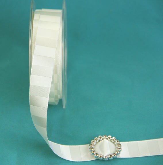 18mm Double Sided Vertical Stripe Satin - Ivory - Crafty Divas