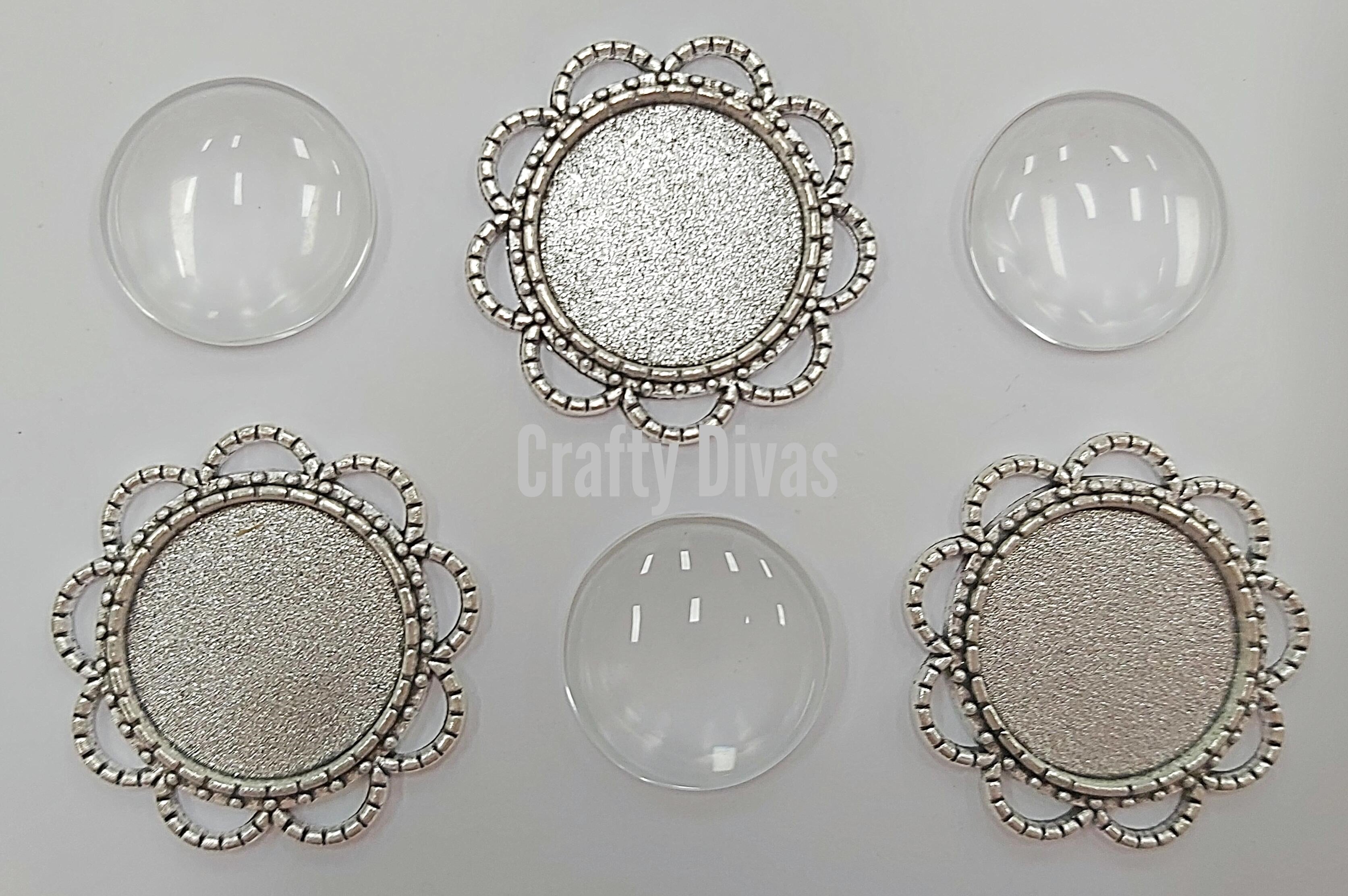 Decorative Flower Shaped Pendant and Glass Cabochons