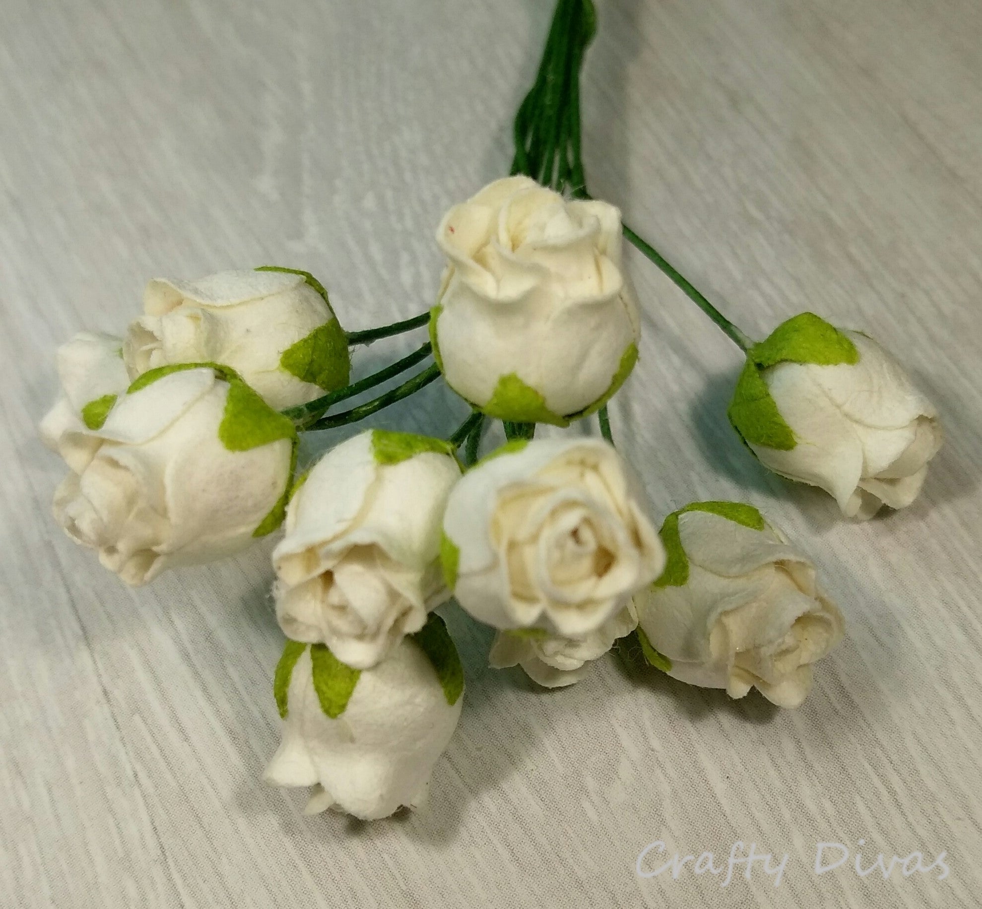 Mulberry Hip Rosebuds - White