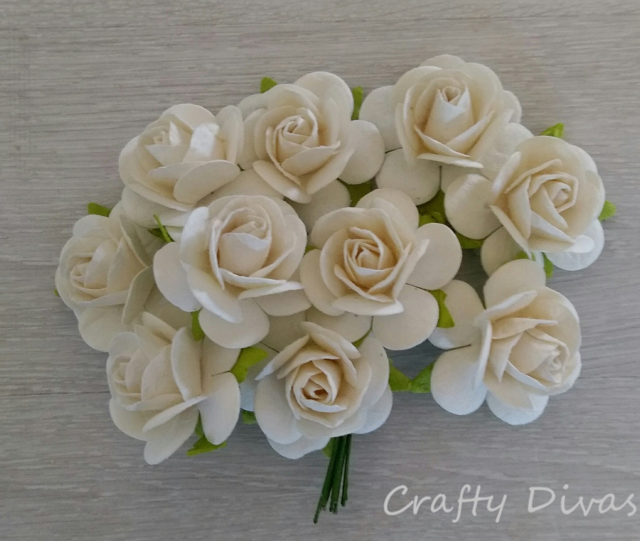 Mulberry Roses 2.5cm - White