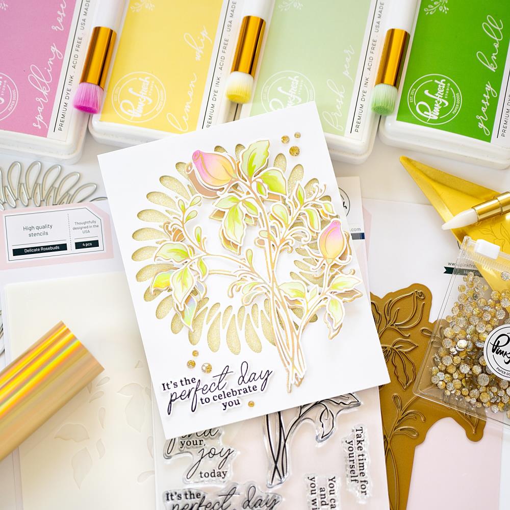 Pinkfresh Studio Stencils - Delicate Rosebuds